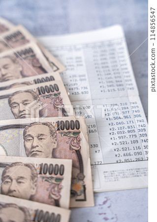 存摺和錢 存摺和錢 114856547