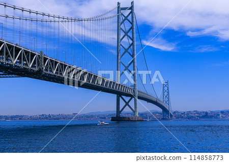 Akashi Kaikyo Bridge, one of the world's leading suspension bridges spanning the Akashi Strait, at Roadside Station Awaji ⑱ Akashi Kaikyo Bridge, one of the world's leading suspension bridges spanning the Akashi Strait, at Roadside Station Awaji ⑱ 114858773