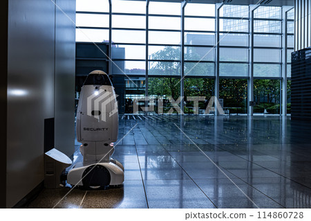 Security robot charging 114860728