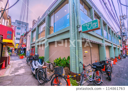 Yokohama cityscape in Japan, May 23rd: Back alley (left) on Hong Kong Road in Chinatown (right) Yokohama cityscape in Japan, May 23rd: Back alley (left) on Hong Kong Road in Chinatown (right) 114861763