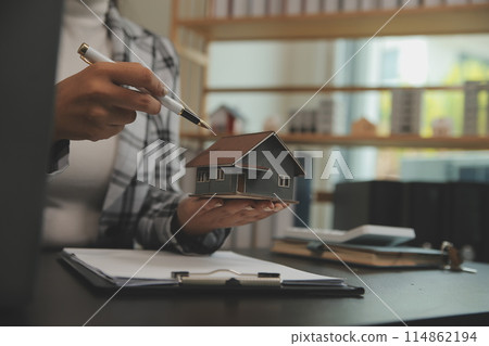 buy or sell real estate mortgage, Sale representative offer house purchase contract to buy a house or apartment and mortgage Money and Financial Concepts 114862194