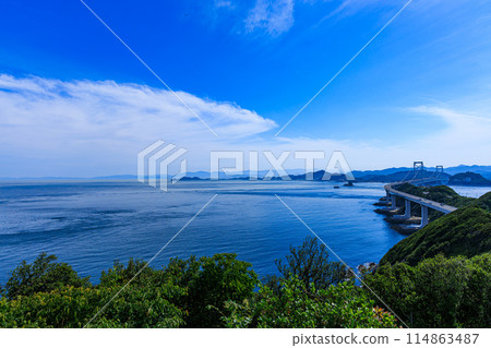 Naruto Strait as seen from the temporary store at Roadside Station Usushio. Onaruto Bridge connecting Awaji Island and Shikoku ⑦ Naruto Strait as seen from the temporary store at Roadside Station Usushio. Onaruto Bridge connecting Awaji Island and Shikoku ⑦ 114863487