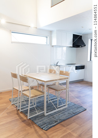 Newly built living dining 114864551