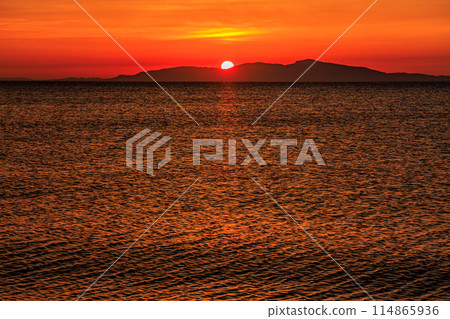 100 Best Sunsets in Japan: The sun setting over the Harima Sea and Shodoshima Island as seen from Awaji Island's Keino Matsubara 18:55 114865936