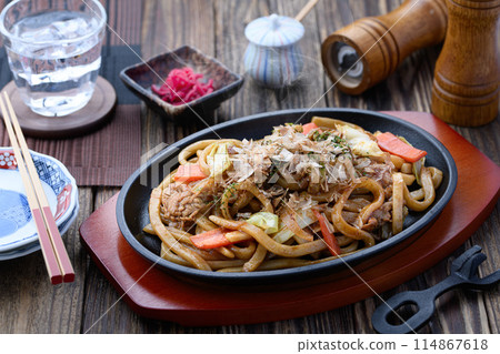 Fried udon noodles with teppan sauce - made with thick Sanuki noodles Fried udon noodles with teppan sauce - made with thick Sanuki noodles 114867618
