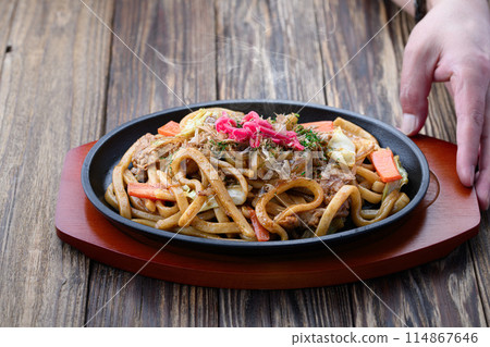 Fried udon noodles with teppan sauce - made with thick Sanuki noodles Fried udon noodles with teppan sauce - made with thick Sanuki noodles 114867646