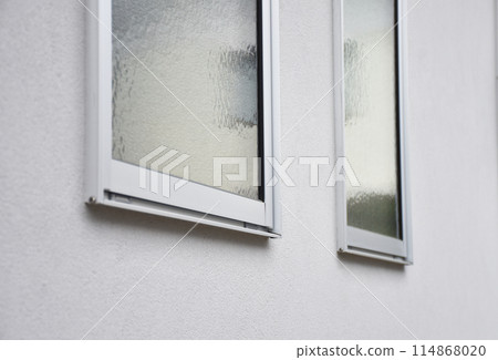 Exterior walls and security glass windows 114868020