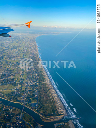 View of Kujukurihama from an airplane View of Kujukurihama from an airplane 114868723