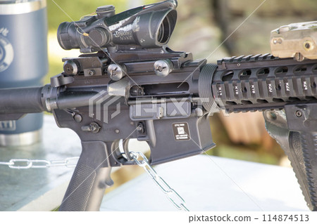 M4 rifle 114874513