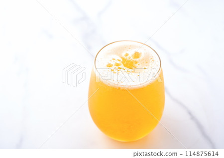glass of chilled beer glass of chilled beer 114875614