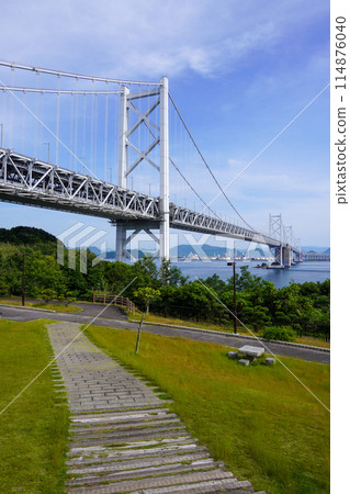 從吉島停車場看到的瀨戶大橋(主要是南備三瀨戶大橋和北備三瀨戶大橋) 從吉島停車場看到的瀨戶大橋(主要是南備三瀨戶大橋和北備三瀨戶大橋) 114876040