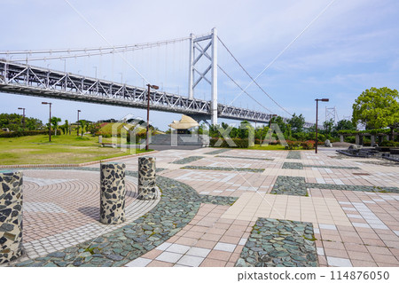 從吉島停車場看到的瀨戶大橋(主要是南備三瀨戶大橋和北備三瀨戶大橋) 從吉島停車場看到的瀨戶大橋(主要是南備三瀨戶大橋和北備三瀨戶大橋) 114876050