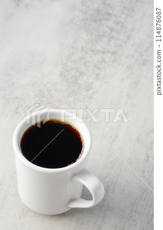 Coffee cup with freshly brewed and aromatic coffee 114876087