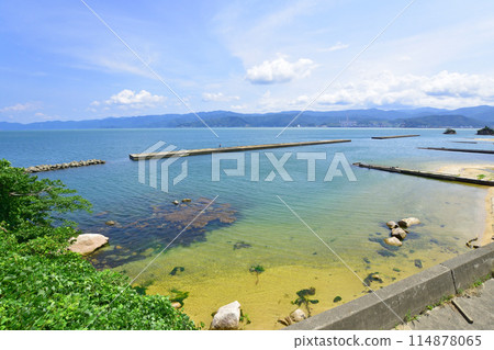 A view of the prefectural road from the center of Tsuruga City, Fukui Prefecture to the Irohama district (Summer 2022) A view of the prefectural road from the center of Tsuruga City, Fukui Prefecture to the Irohama district (Summer 2022) 114878065