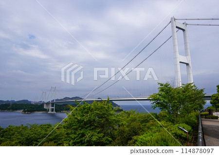 The Kurushima Kaikyo Bridge as seen from Itoyama Park 114878097