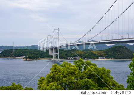 The Kurushima Kaikyo Bridge as seen from Itoyama Park 114878100