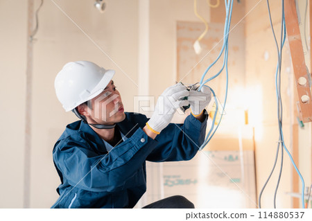 電工在建築工地接線 114880537