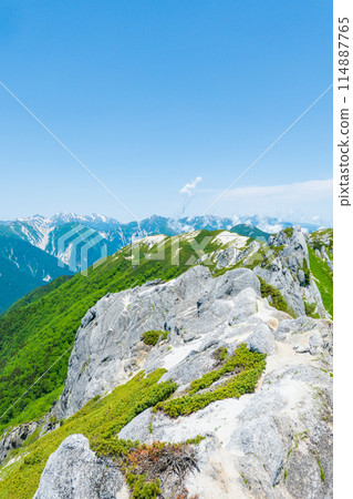 夏季攀登椿山（從北椿山頂眺望立山、卯城立山） 114887765