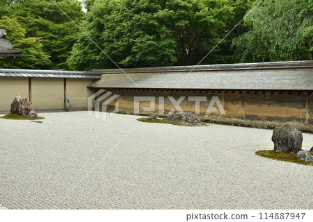 大雲山龍安寺岩石庭園 114887947