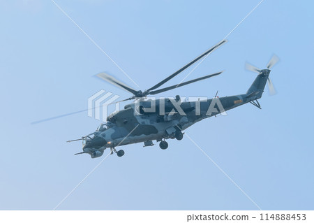 Mi-24 雌鹿攻擊直升機 Mi-24 雌鹿攻擊直升機 114888453