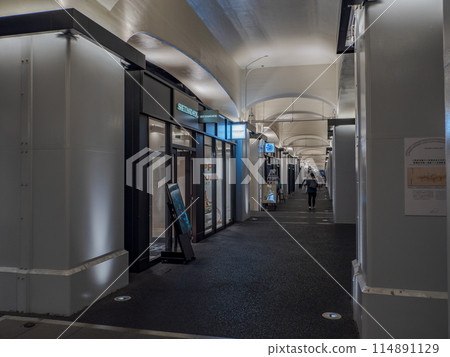 有樂町～新橋之間的高架鐵道下的商業設施[日比谷大黑寺] 114891129