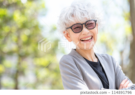 時尚高級女士太陽眼鏡 114891796