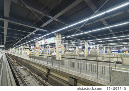 Nankai Namba Station platform Nankai Namba Station platform 114893340