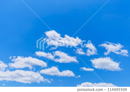 blue sky and white clouds 114895509