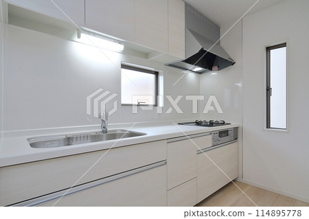 Residential kitchen Residential kitchen 114895778