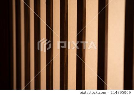 光從格子門漏出 114895969