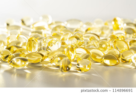 Vitamin D, omega 3, omega 6, Food supplement oil filled fish oil, vitamin A, vitamin E, flaxseed oil. Vitamin D, omega 3, omega 6, Food supplement oil filled fish oil, vitamin A, vitamin E, flaxseed oil. 114896691