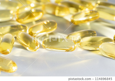 capsule, oil, pasta 114896845