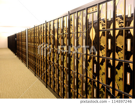 許多置物櫃式骨庫排列 4 114897246