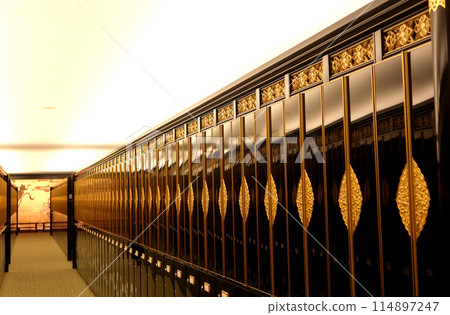 許多儲物櫃式骨庫排列 5 114897247