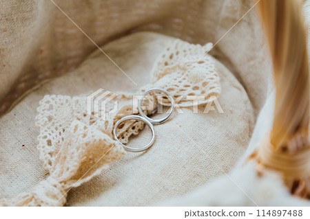 Ring pillow wedding ring 114897488