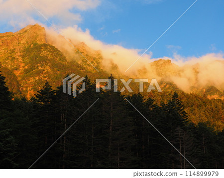 從八岳/赤岳古線看到的橫岳夜景 從八岳/赤岳古線看到的橫岳夜景 114899979