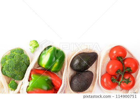 Fresh vegetables in eco-friendly mesh bags 114900751