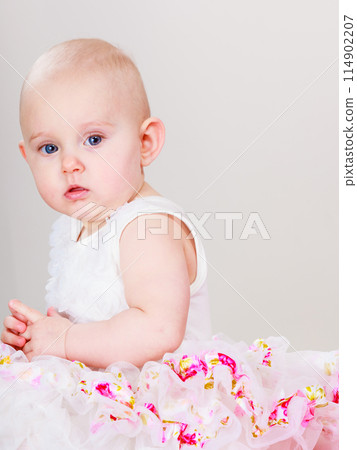 Little girl child portrait Little girl child portrait 114902207
