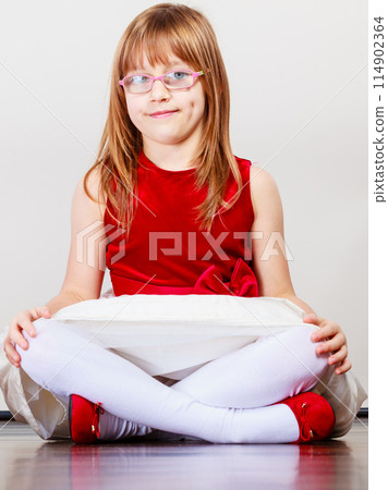 Girl in beauty princess dress 114902364