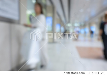 Downtown background blur 114903123