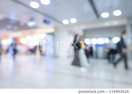 Downtown background blur Downtown background blur 114903626