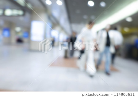 Downtown background blur 114903631