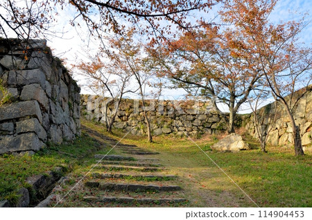Yonago Castle Ruins, Iron Gate Remains Yonago Castle Ruins, Iron Gate Remains 114904453