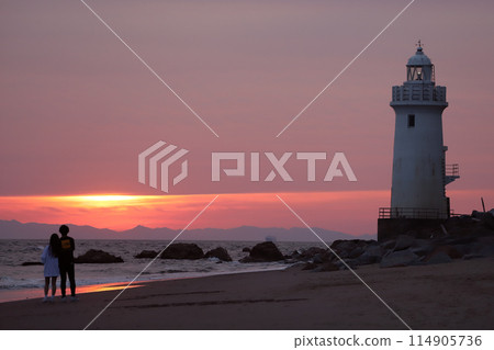 Cape Irago at dusk (Tahara City, Aichi Prefecture) Cape Irago at dusk (Tahara City, Aichi Prefecture) 114905736