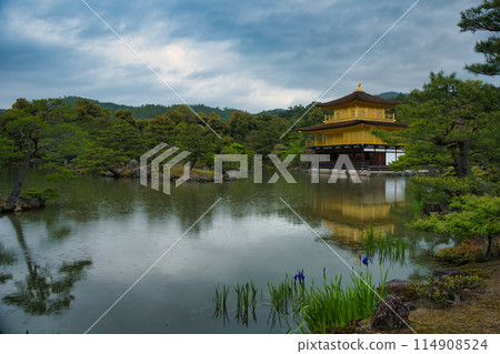 The Shariden Hall and Garden of Kinkakuji Temple, Kyoto, Japan 114908524
