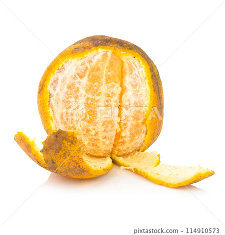 orange. rotten. dirty. six. isolated on white background 114910573