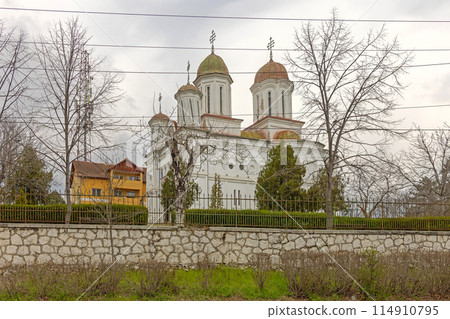 Drobeta Turnu Severin Church Drobeta Turnu Severin Church 114910795