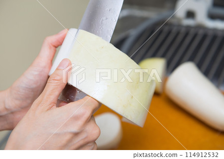 把蘿蔔的皮剝掉 114912532