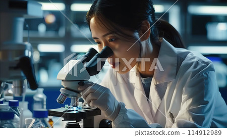 Female Asian Scientist Working In Research Lab 114912989