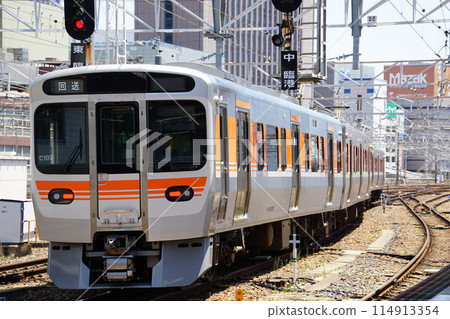 Tokaido Line 315 series 3000 series C107 departure from Nagoya Station Tokaido Line 315 series 3000 series C107 departure from Nagoya Station 114913354